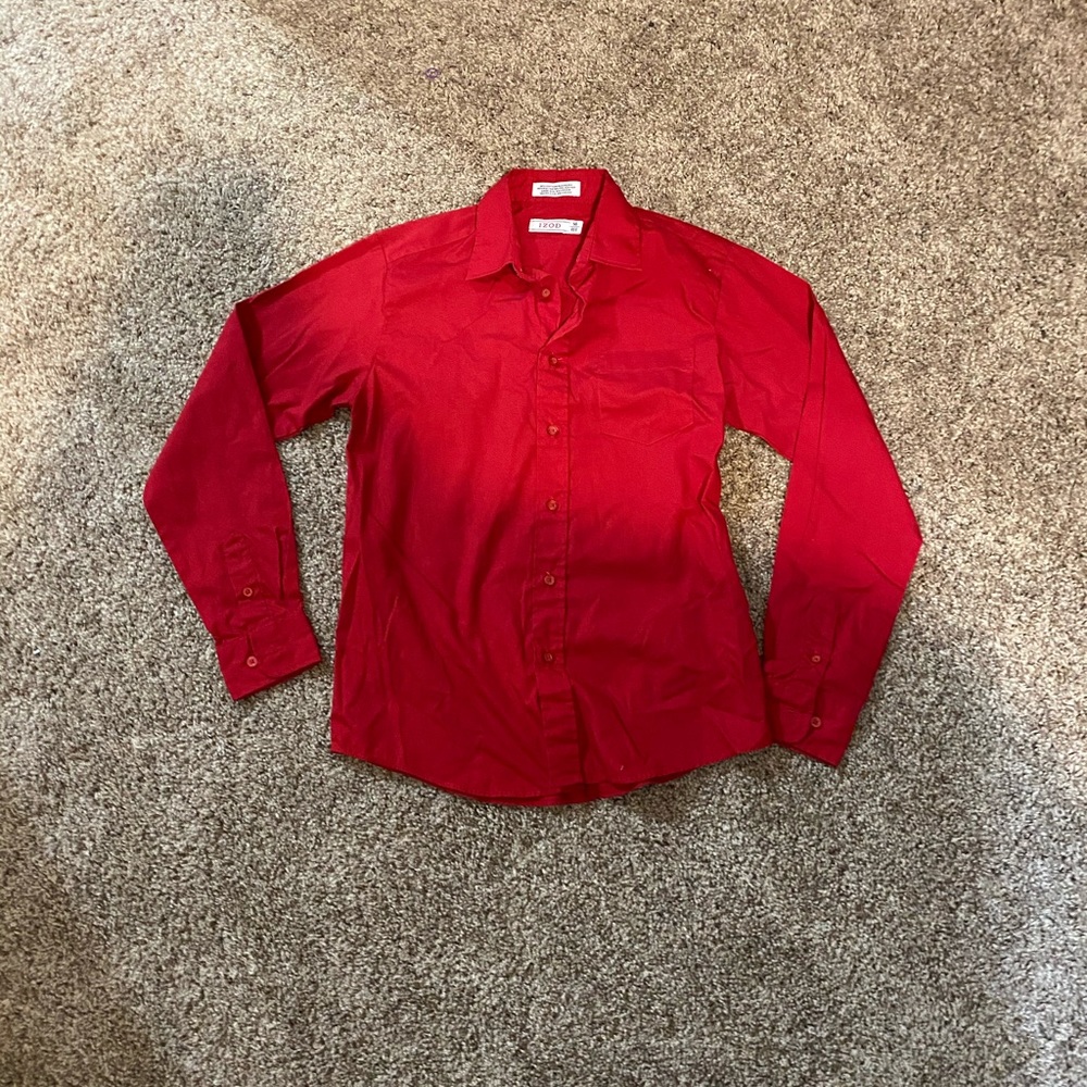 🟣 Red Shirt